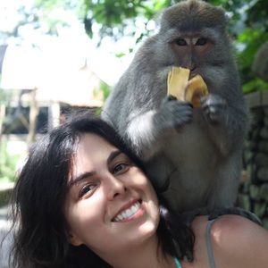 Meet your Posher, Flora